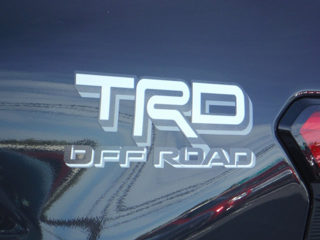 Used 2025 Toyota Tacoma TRD Off-Road AWD/4WD image 4