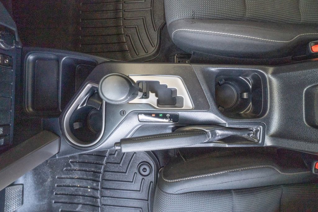 Used 2017 Toyota RAV4 XLE image 10