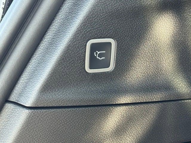 New 2026 Chrysler Pacifica Select image 47