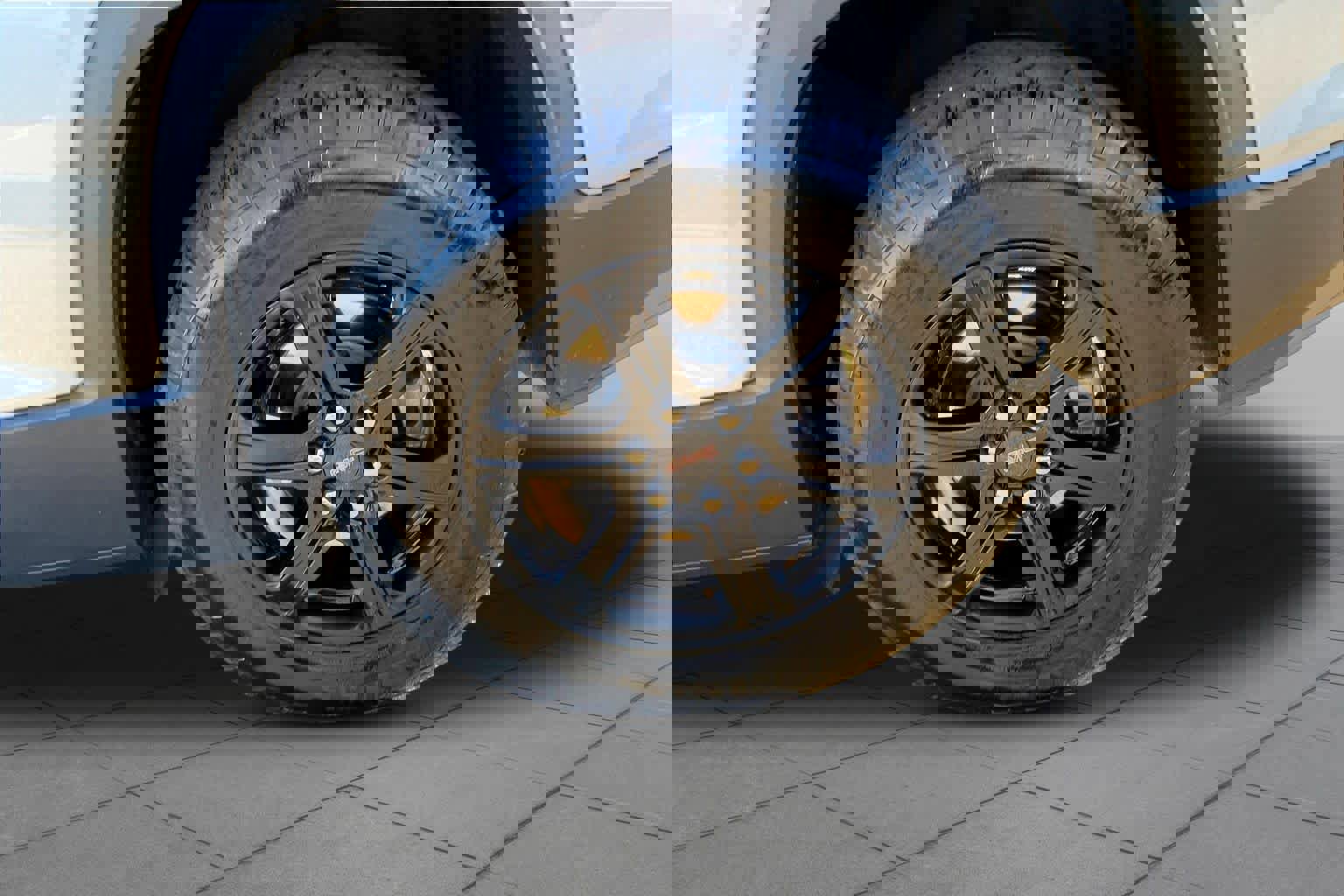 Used 2023 GMC Acadia AT4 w/ Technology Package image 11