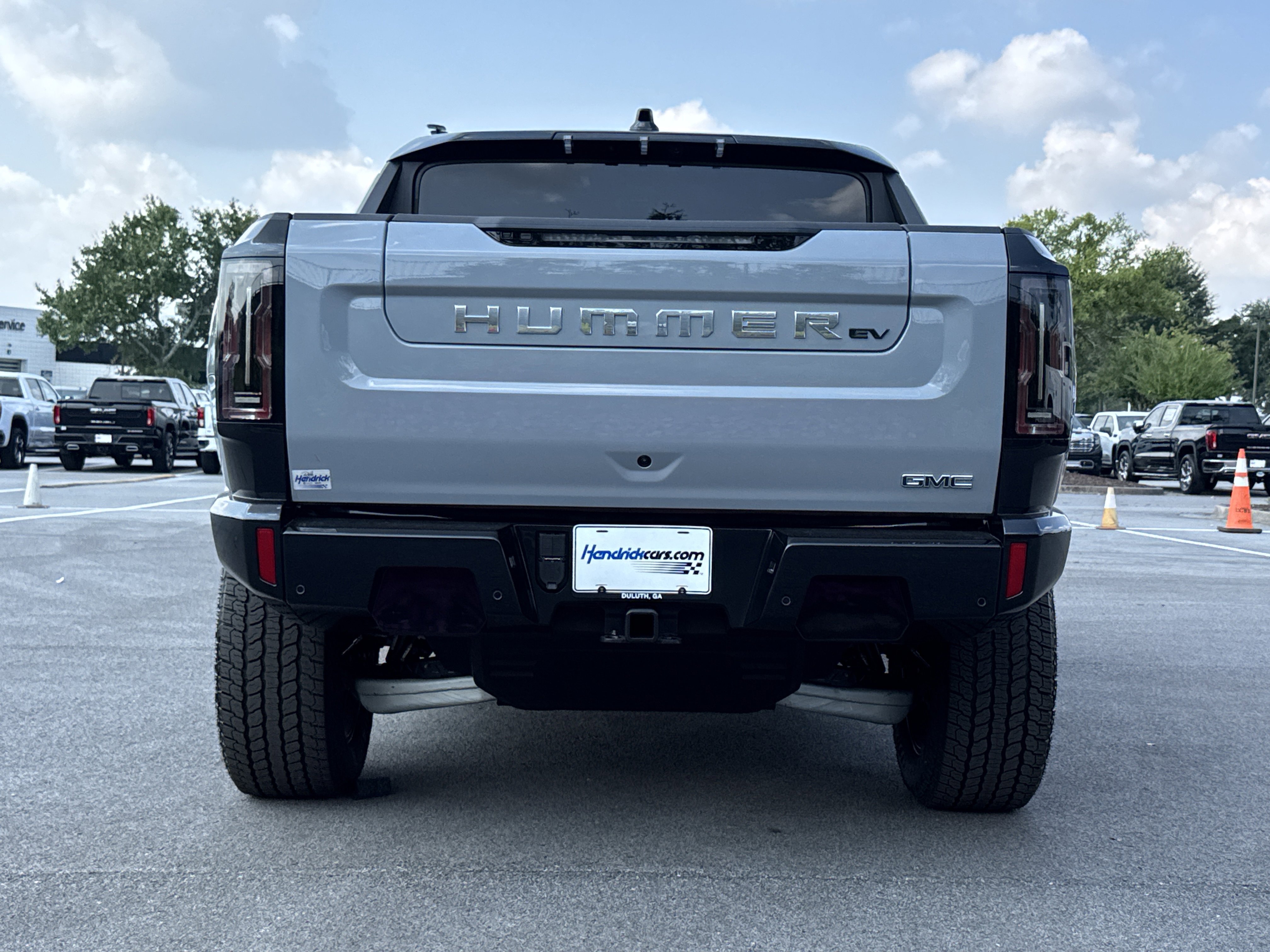 New 2026 GMC Hummer EV 4x4 Crew Cab image 9