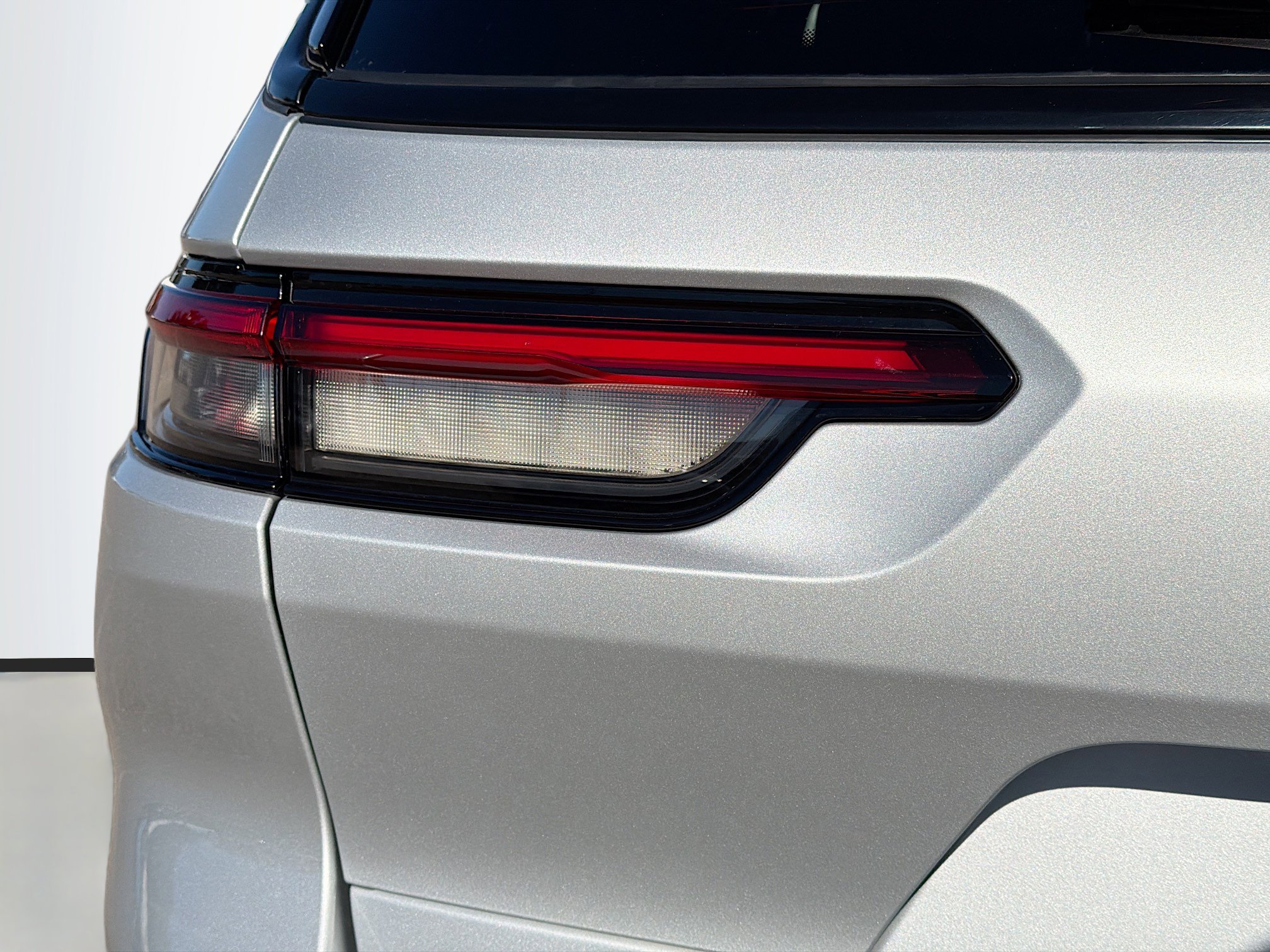 Used 2023 Jeep Grand Cherokee L Laredo image 10