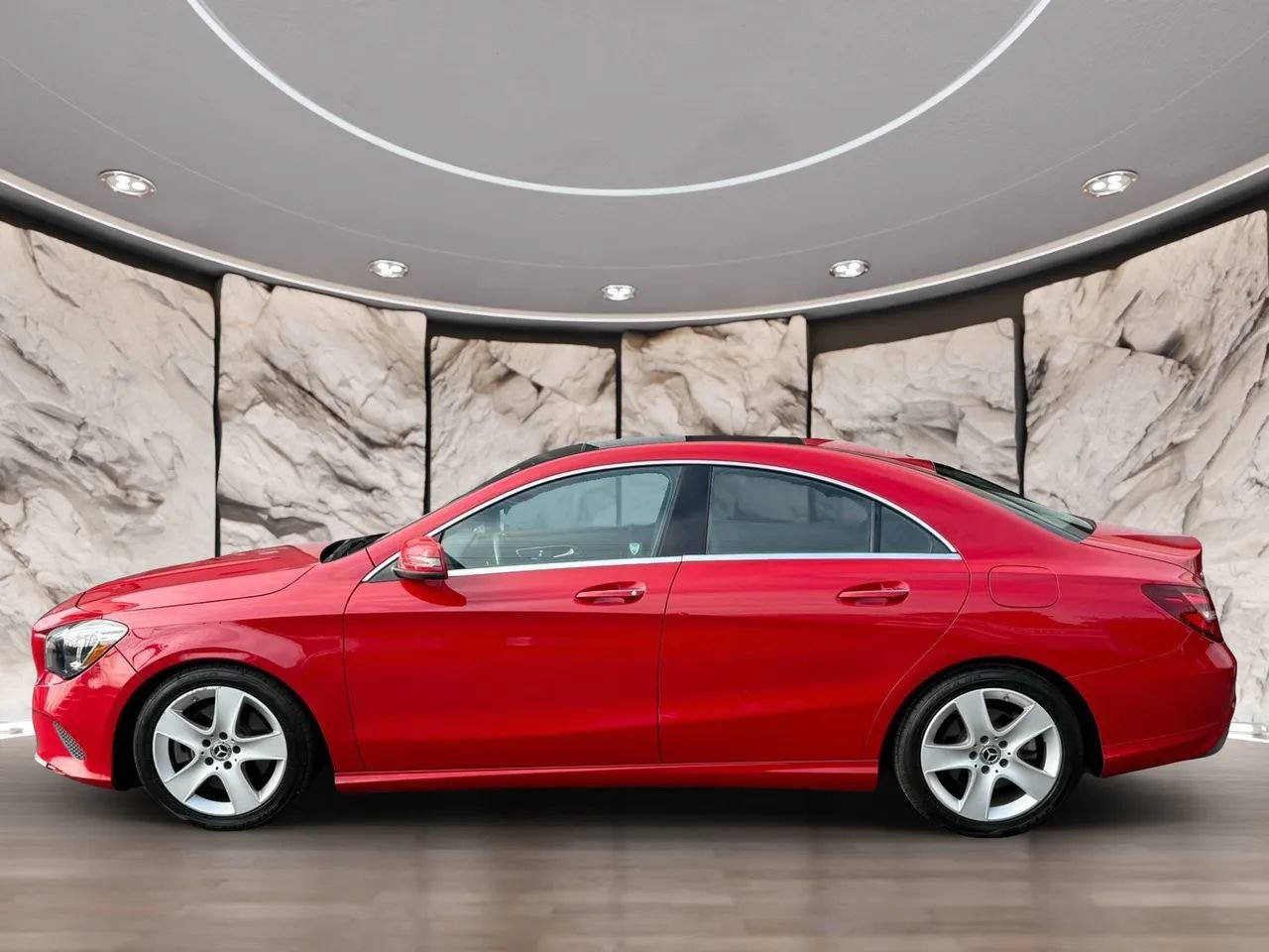 Used 2018 Mercedes-Benz CLA 250 4MATIC image 4