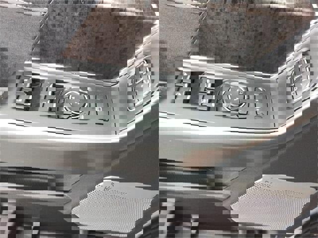 New 2025 Ford F250 Lariat w/ Lariat Ultimate Package image 21