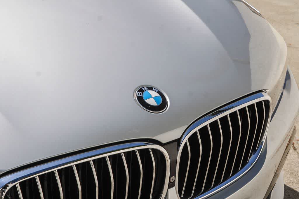 Used 2016 BMW 740i RWD image 11