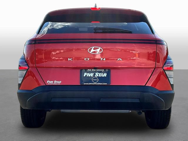 Used 2025 Hyundai Kona SEL FWD image 6