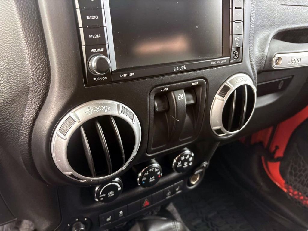 Used 2015 Jeep Wrangler Rubicon image 19