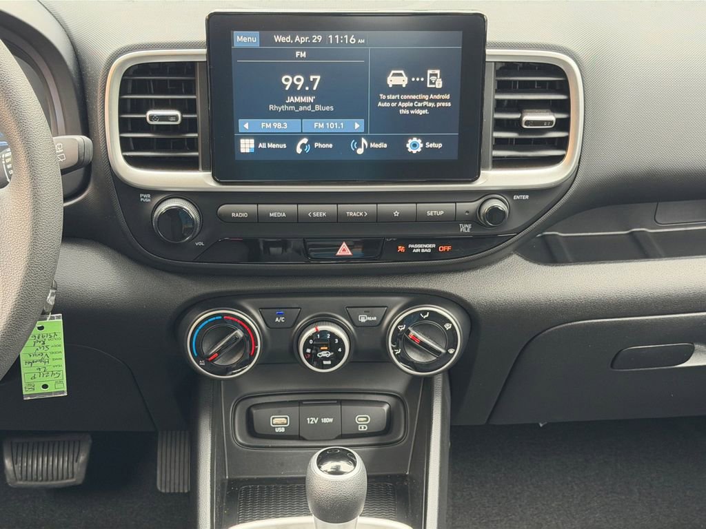 Used 2026 Hyundai Venue SE FWD image 16