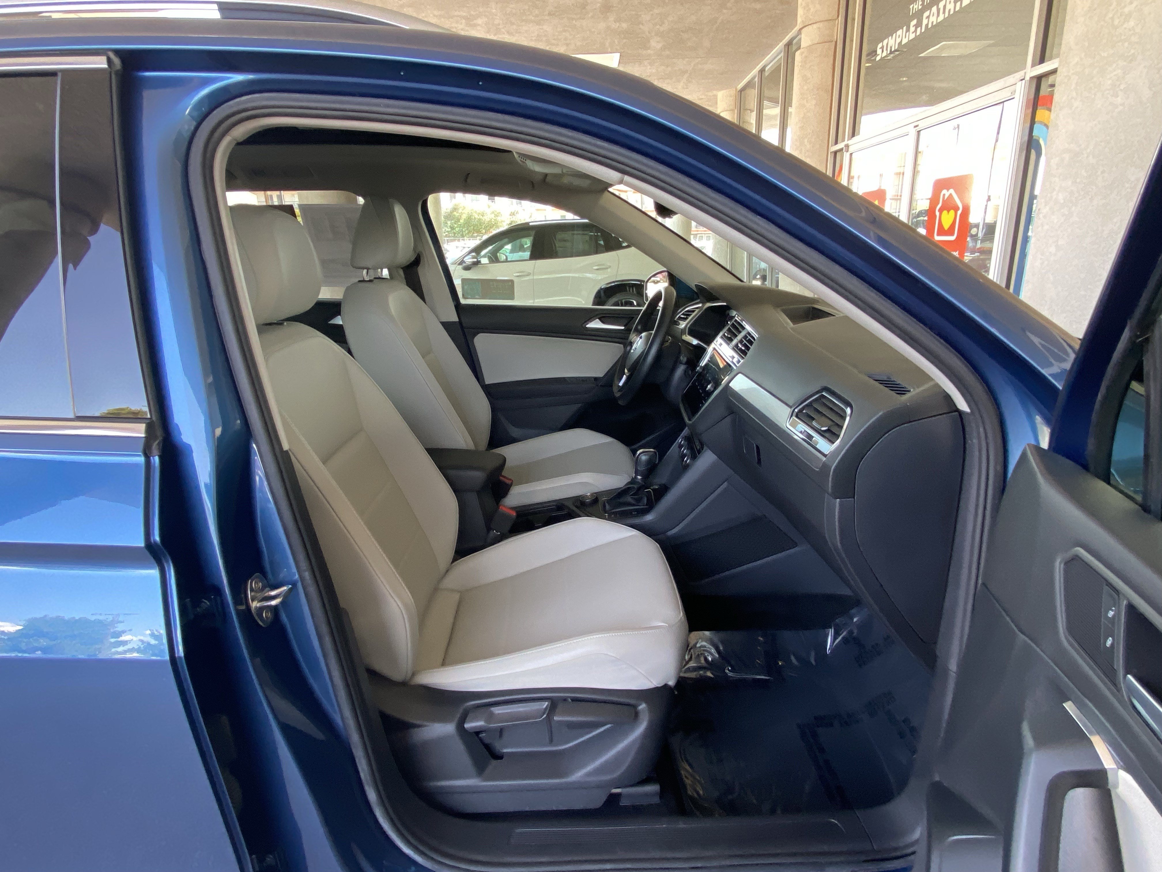 Used 2019 Volkswagen Tiguan SEL AWD/4WD image 42