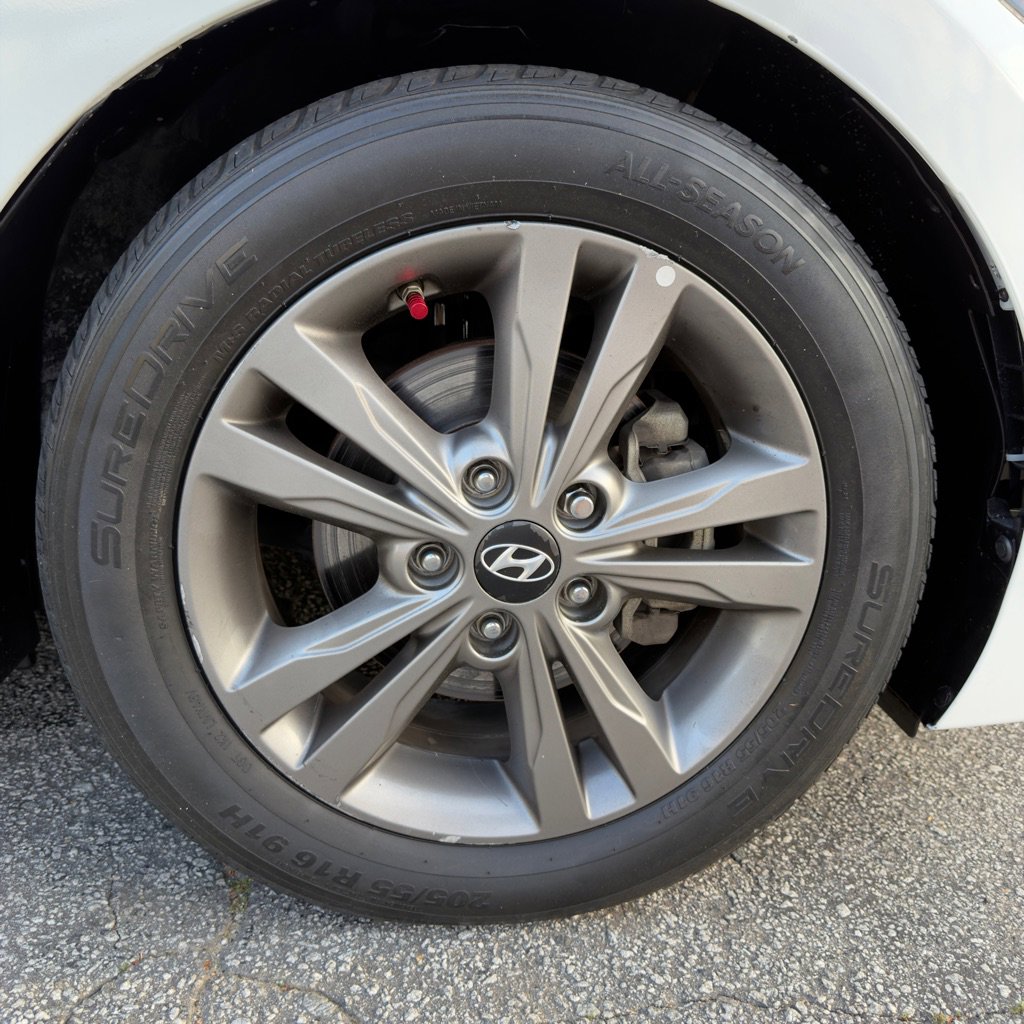 Used 2017 Hyundai Elantra SE w/ SE A/T Tech Package 03 image 14