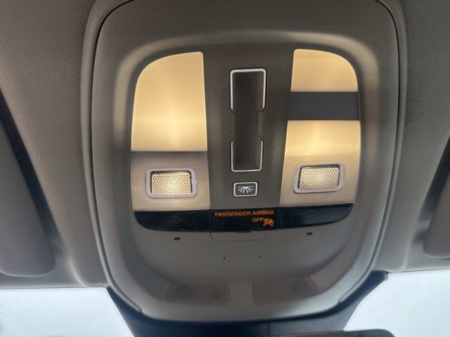 Used 2023 Volvo XC60 B5 Core image 27