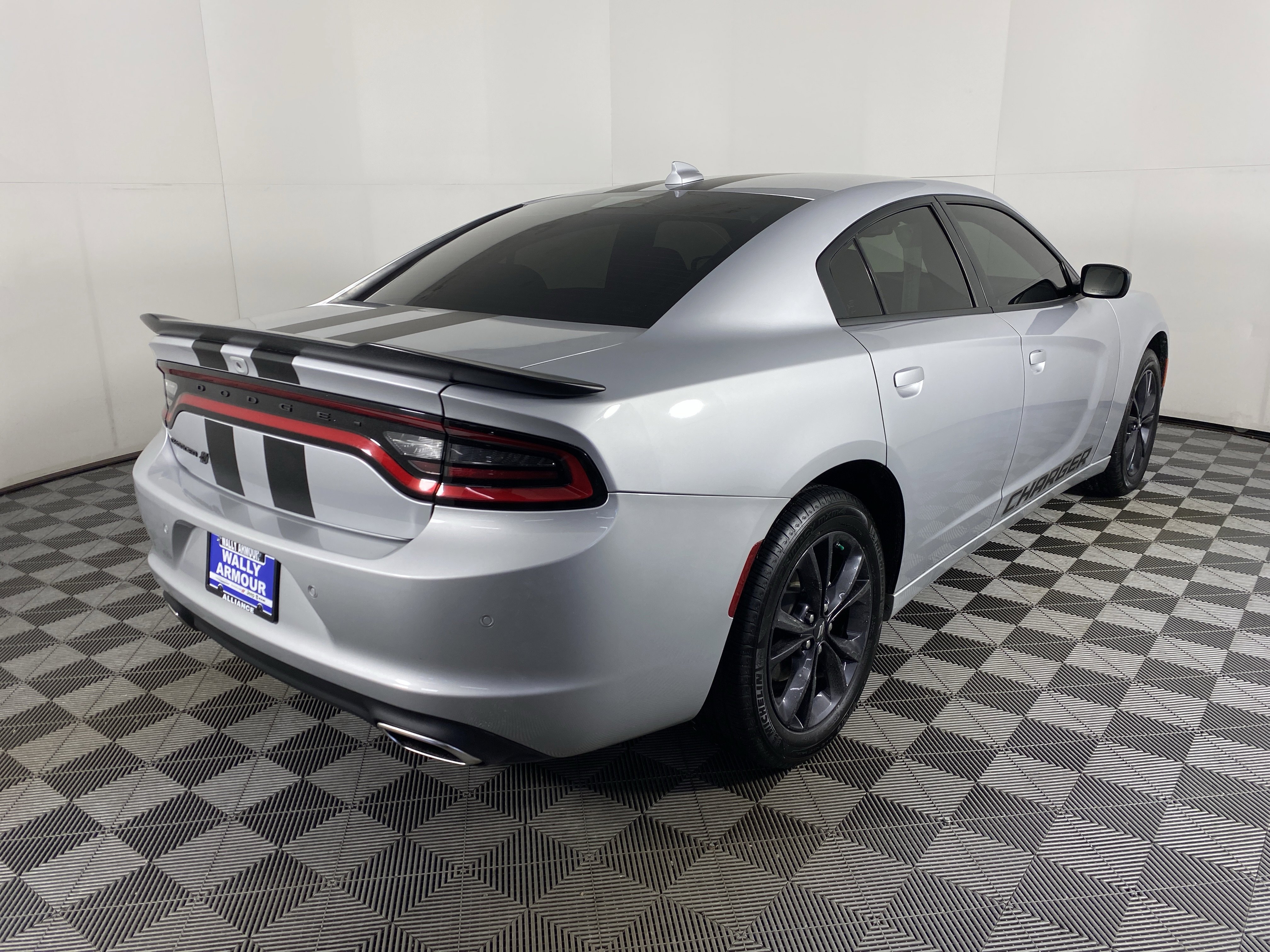 Used 2023 Dodge Charger SXT w/ Blacktop Package image 7