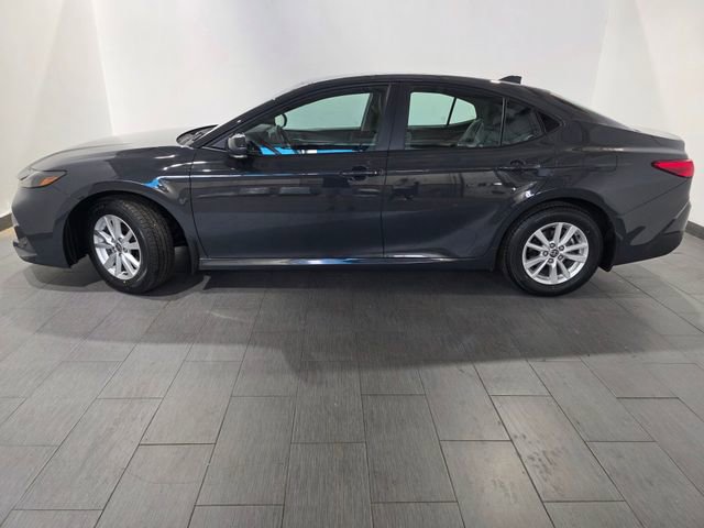 Used 2025 Toyota Camry LE w/ Convenience Package image 2