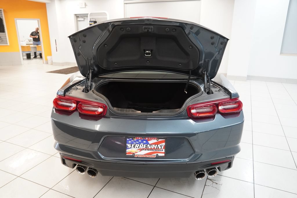 Used 2023 Chevrolet Camaro LT w/ Technology Package RWD image 9