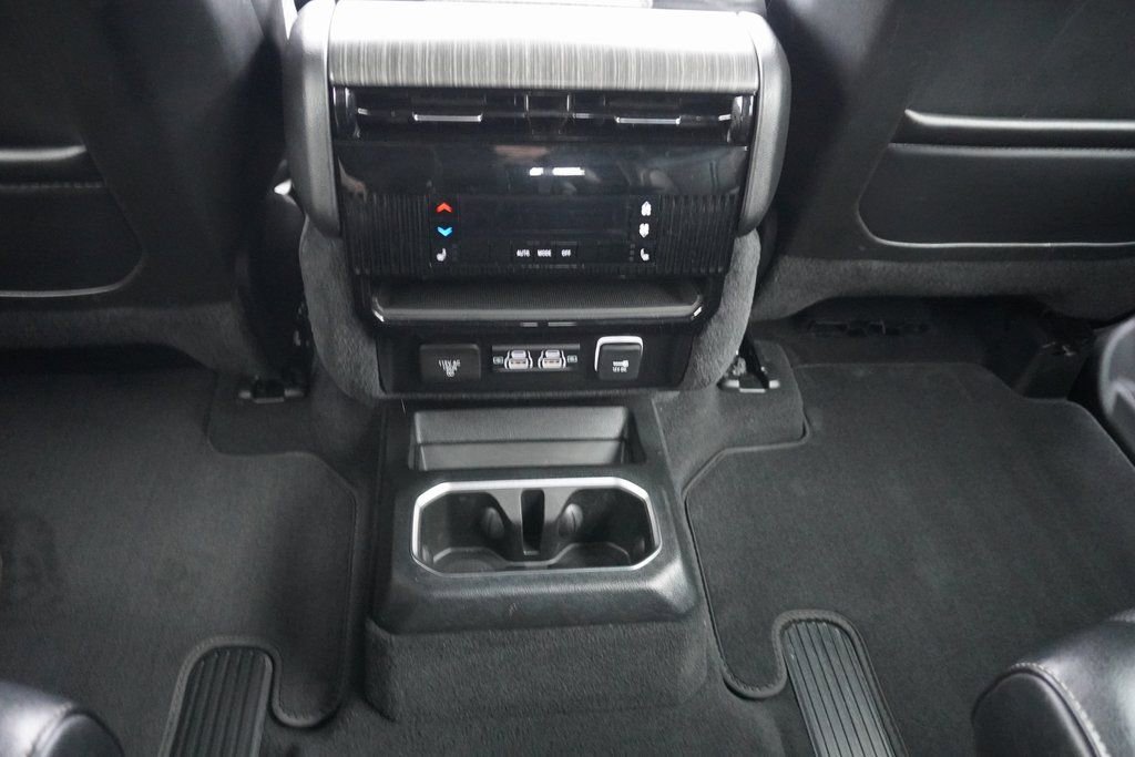 Used 2024 Jeep Wagoneer Series III image 38