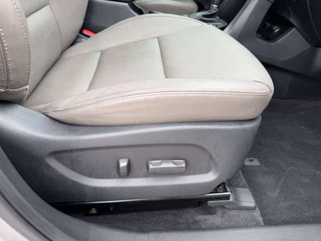Used 2019 Hyundai Santa Fe XL AWD/4WD image 30