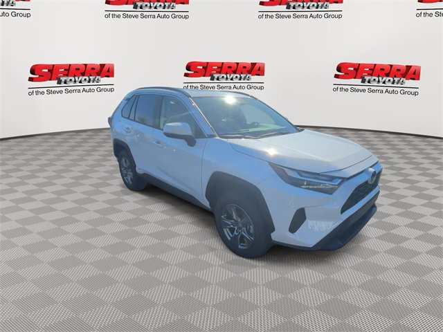 Used 2025 Toyota RAV4 XLE w/ Convenience Package image 3
