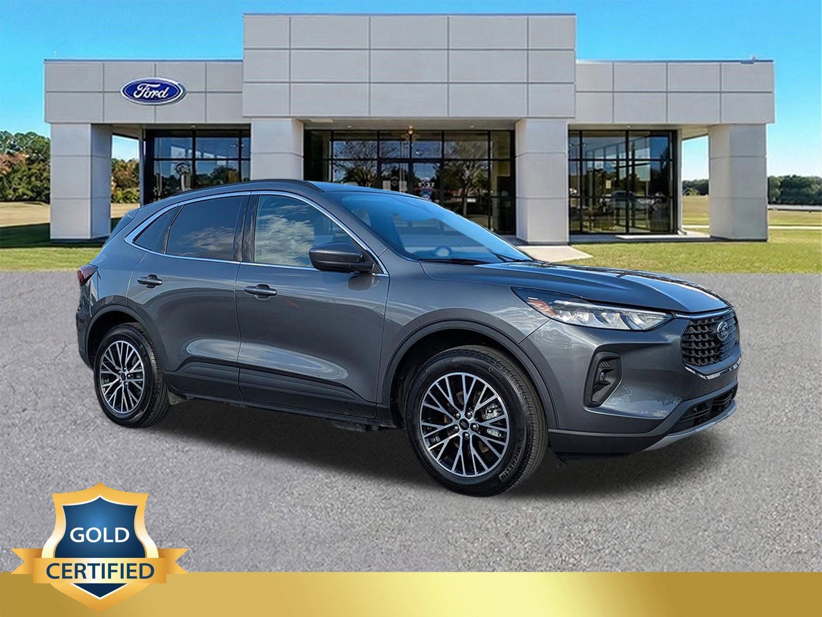 Certified 2025 Ford Escape SE