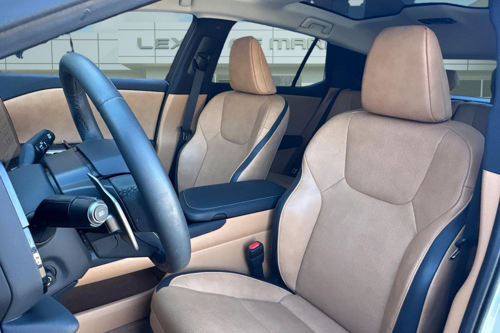 Certified 2023 Lexus RZ 450e Premium w/ Technology Package image 5