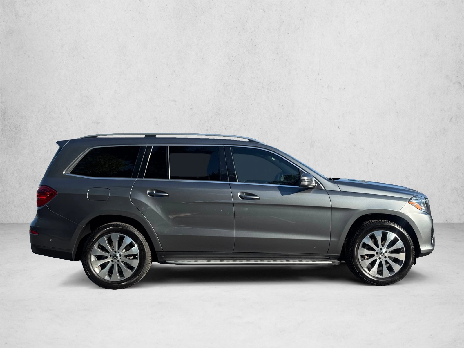 Used 2019 Mercedes-Benz GLS 450 4MATIC image 4