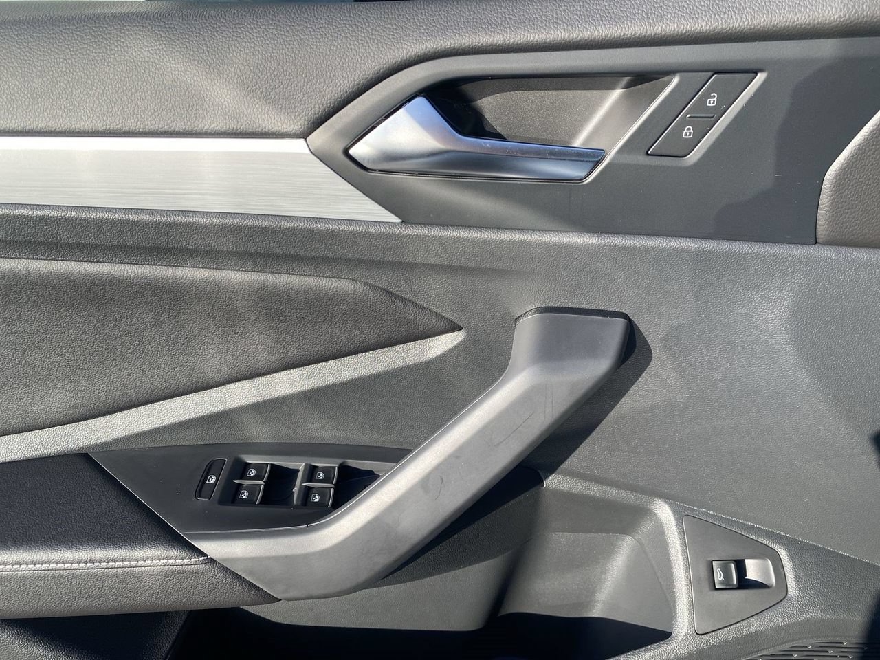 New 2026 Volkswagen Jetta S FWD image 17