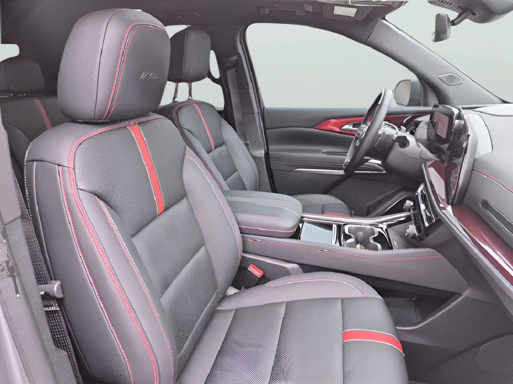 Used 2024 Chevrolet Traverse RS AWD/4WD image 39