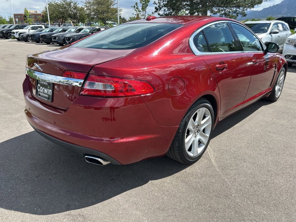 Used 2010 Jaguar XF Luxury RWD image 8
