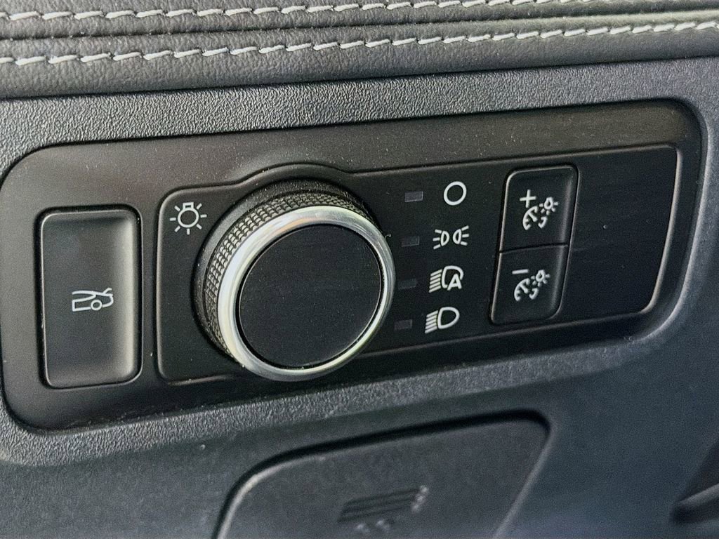 Used 2024 Ford Mustang Premium image 12