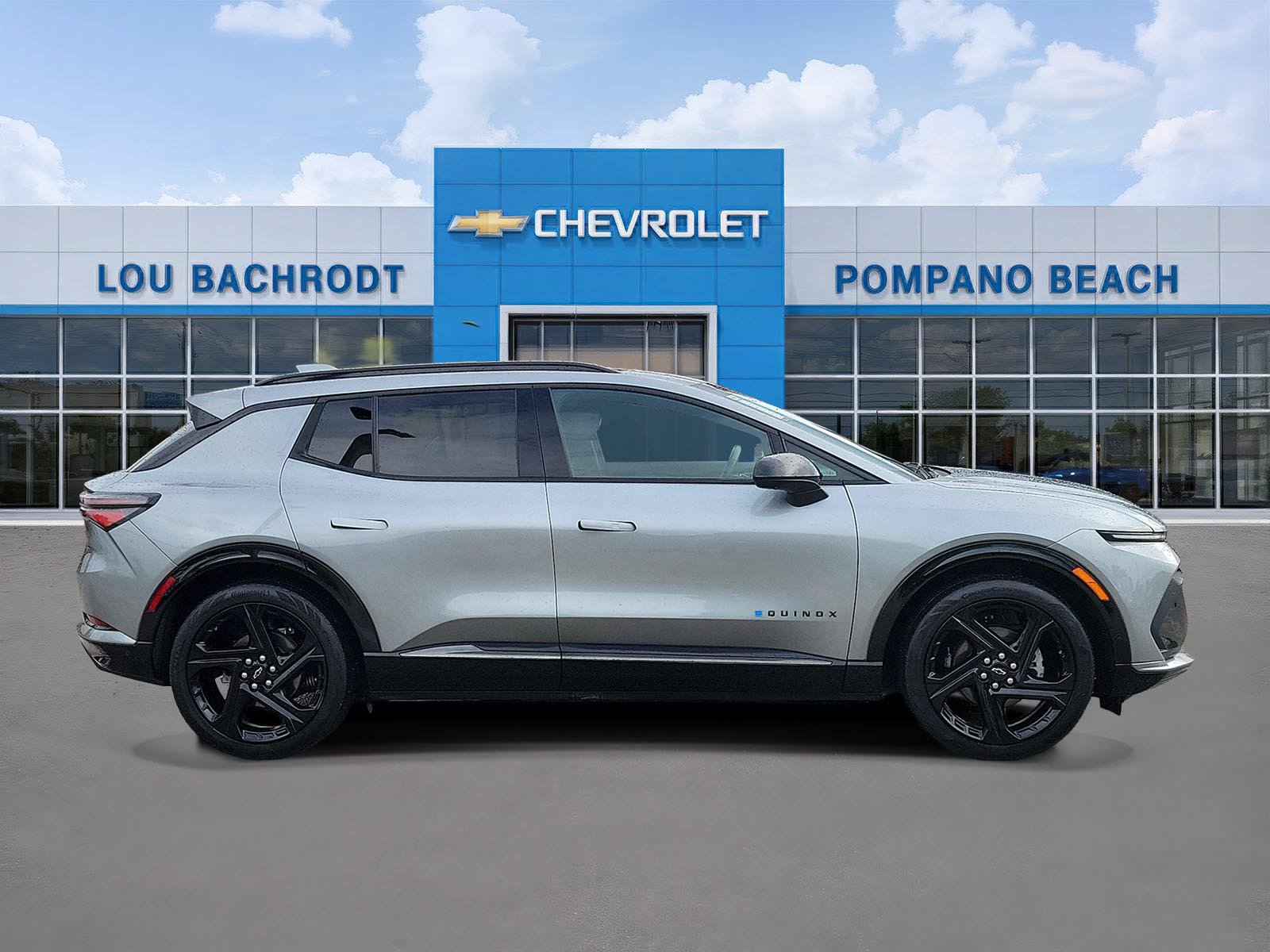 Used 2024 Chevrolet Equinox EV RS FWD image 2