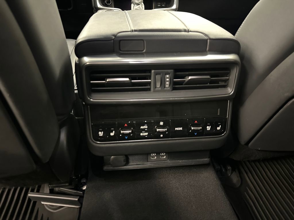 Used 2024 Lexus LX 600 F Sport AWD/4WD image 21
