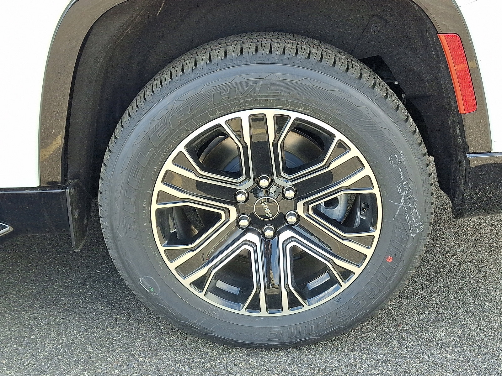 New 2026 Jeep Grand Wagoneer L 4WD image 5