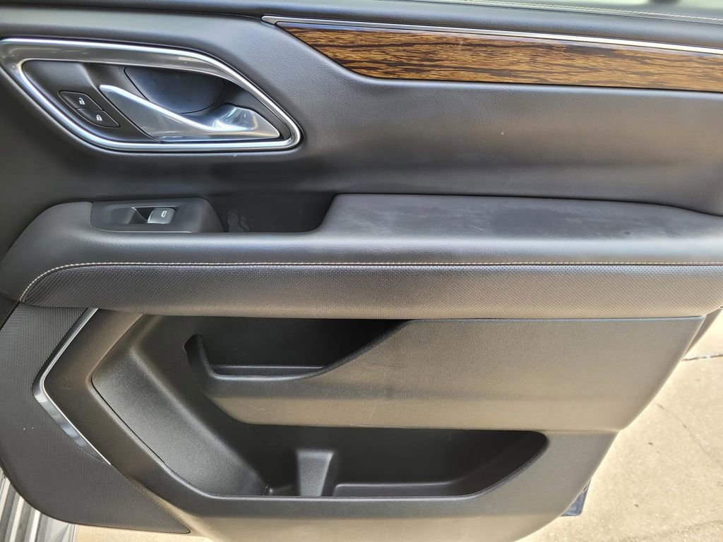 Certified 2023 Chevrolet Suburban Premier image 12