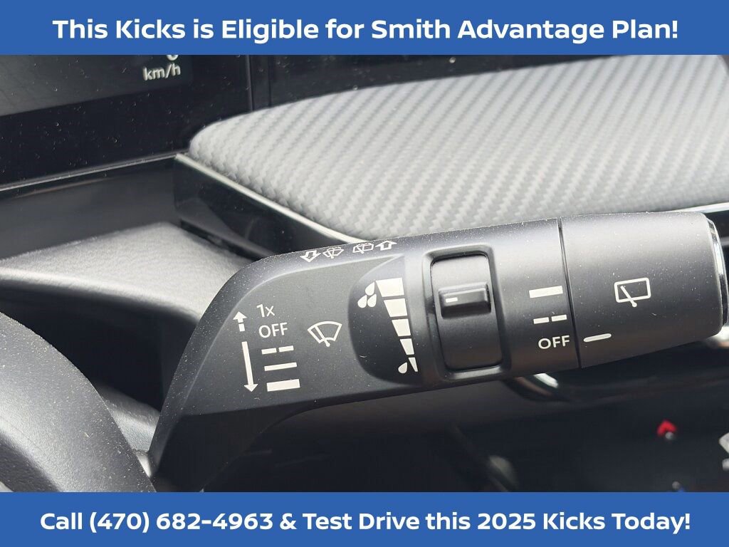 New 2025 Nissan Kicks SR image 18