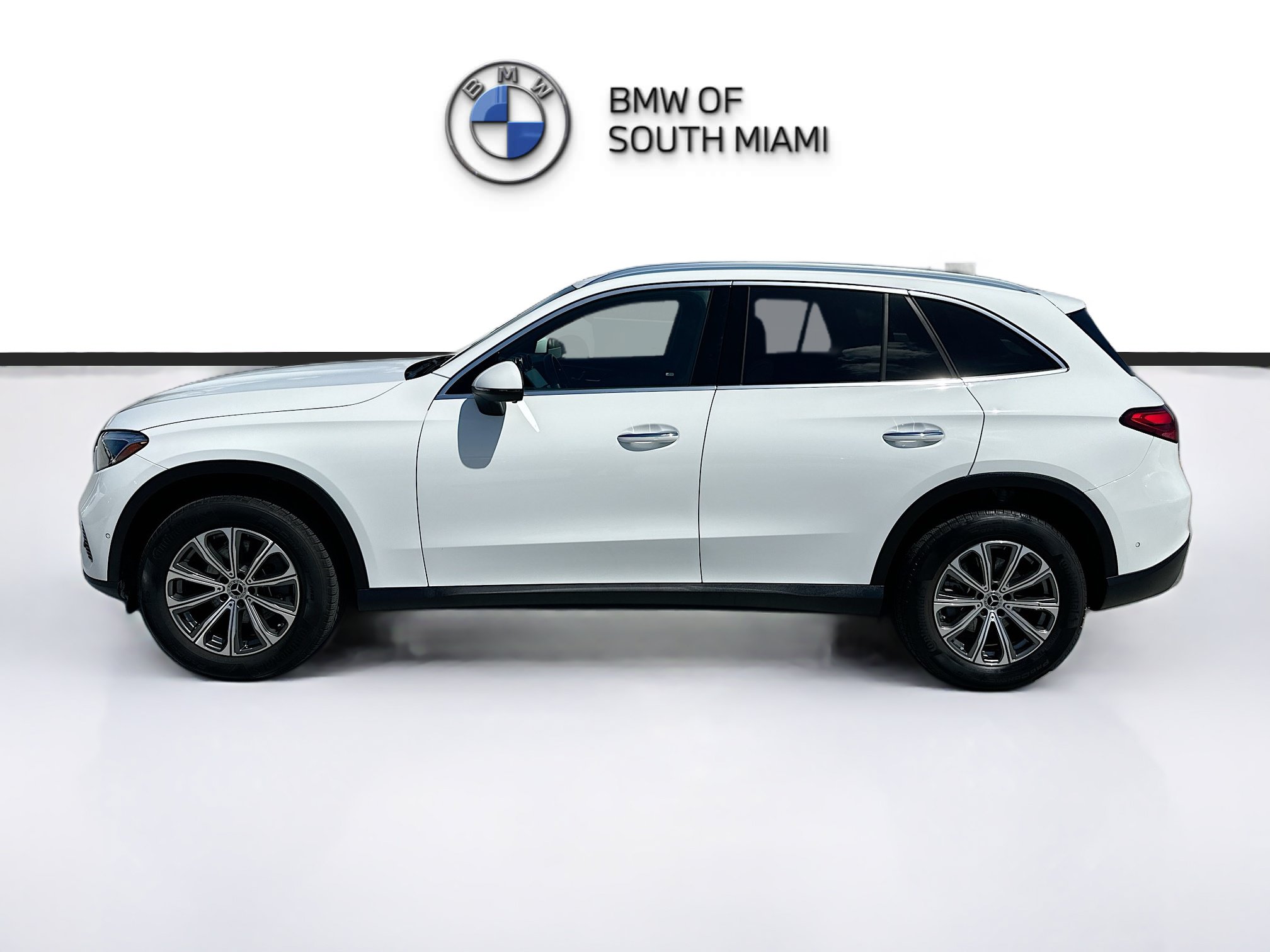 Used 2025 Mercedes-Benz GLC 300 image 4