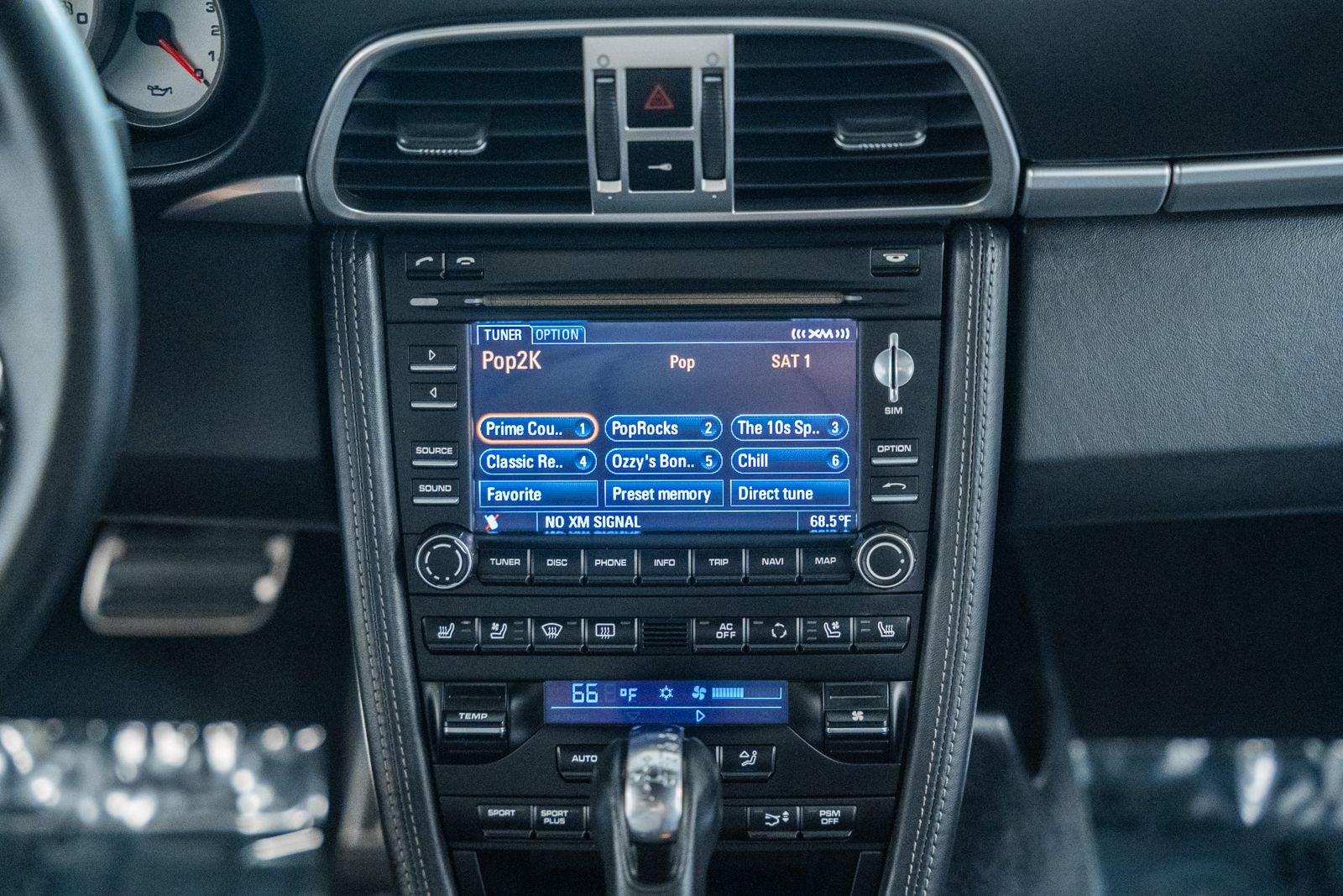 Used 2011 Porsche 911 Turbo S image 25