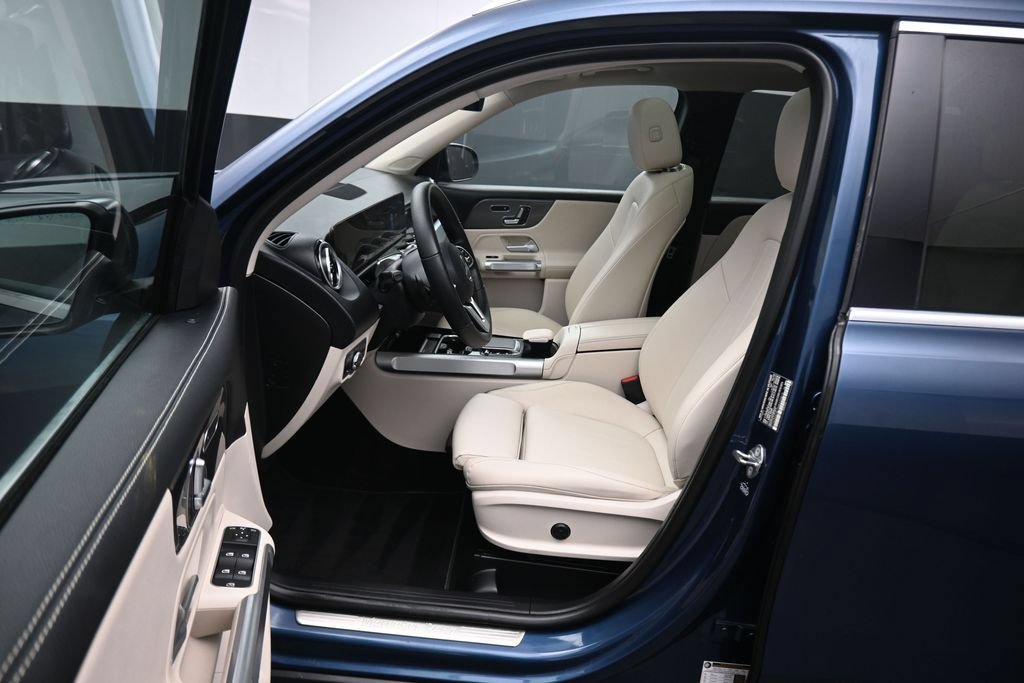 Used 2022 Mercedes-Benz GLB 250 4MATIC image 12