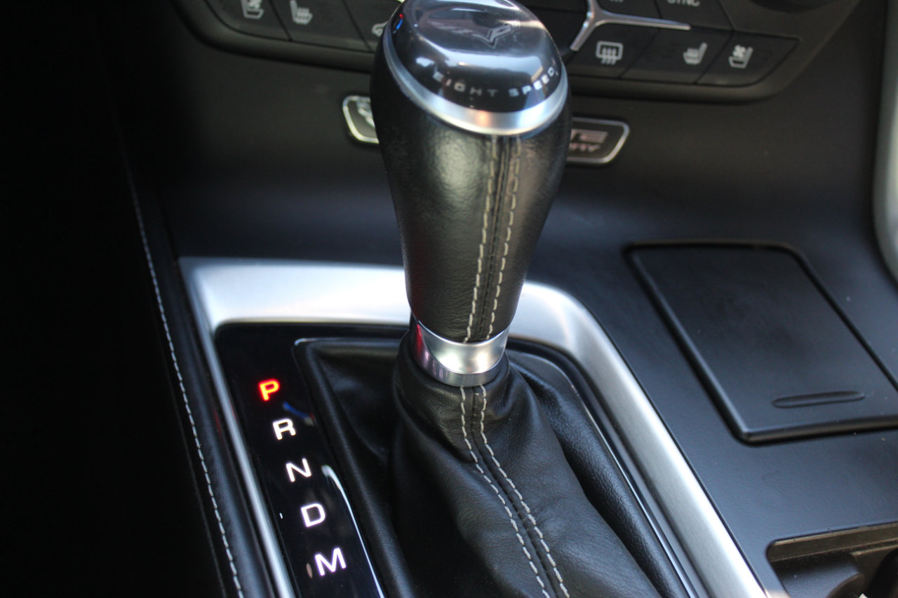 Used 2015 Chevrolet Corvette Stingray Convertible w/ 3LT Preferred Equipment Group image 28