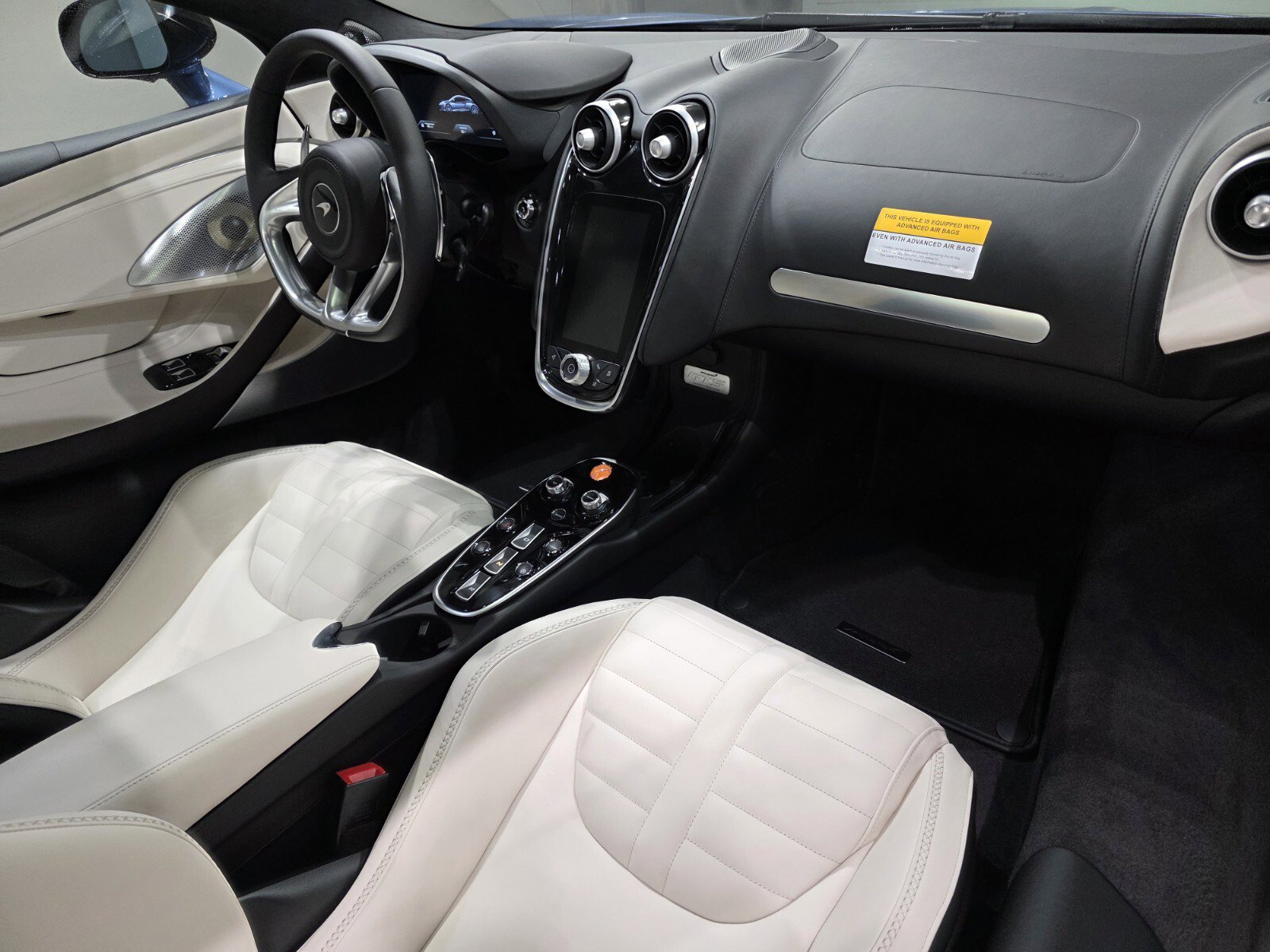 New 2026 McLaren GTS RWD image 17