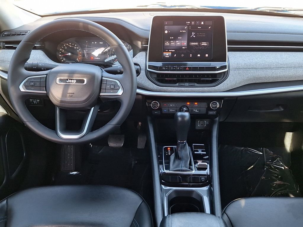 Used 2022 Jeep Compass Latitude AWD/4WD image 12