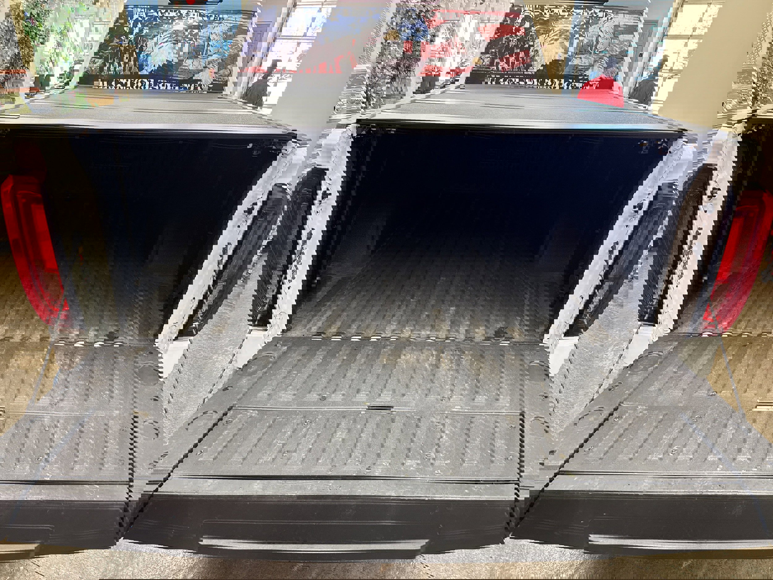 Used 2023 GMC Sierra 1500 SLT w/ SLT Premium Package image 43