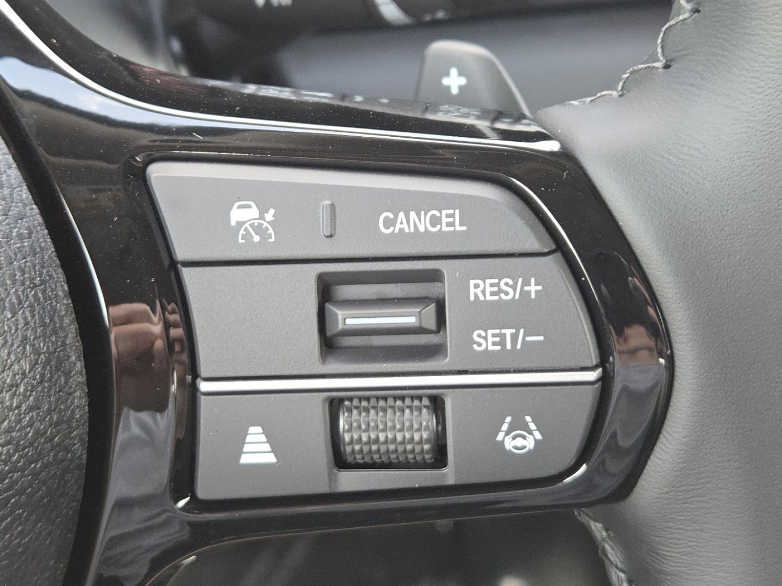 New 2026 Honda Pilot Touring image 11