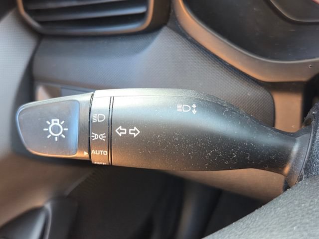 Used 2020 Hyundai Veloster 2.0 FWD image 21