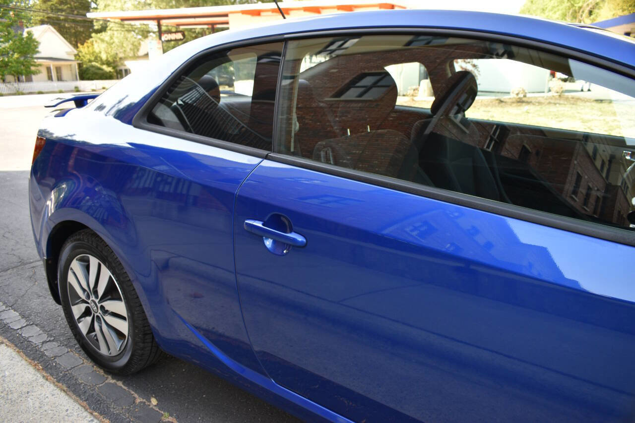 Used 2013 Kia Forte Koup EX FWD image 30