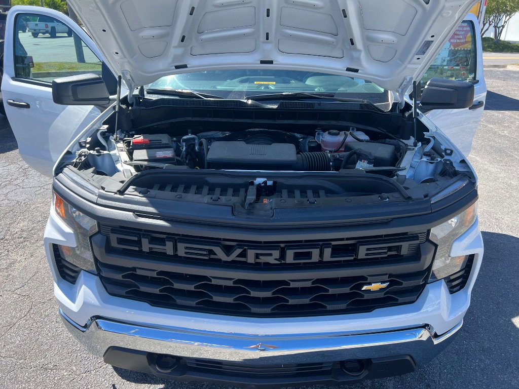 Used 2025 Chevrolet Silverado 1500 W/T image 12