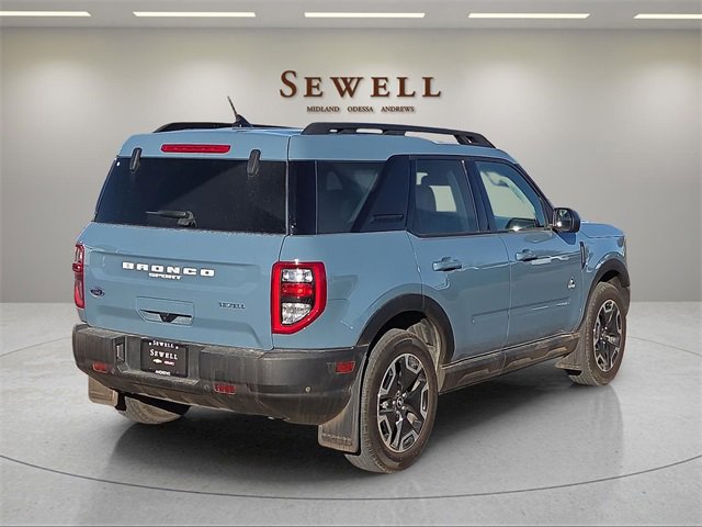 Used 2023 Ford Bronco Sport Outer Banks w/ Tech Package image 5