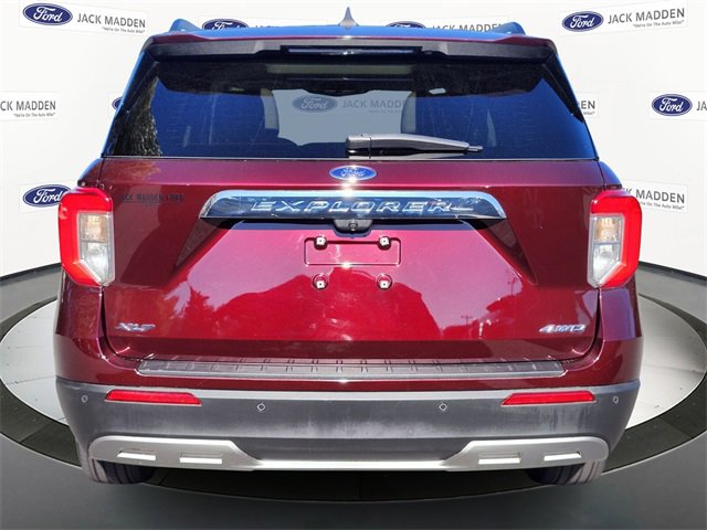 Certified 2022 Ford Explorer XLT w/ Equipment Group 202A image 4