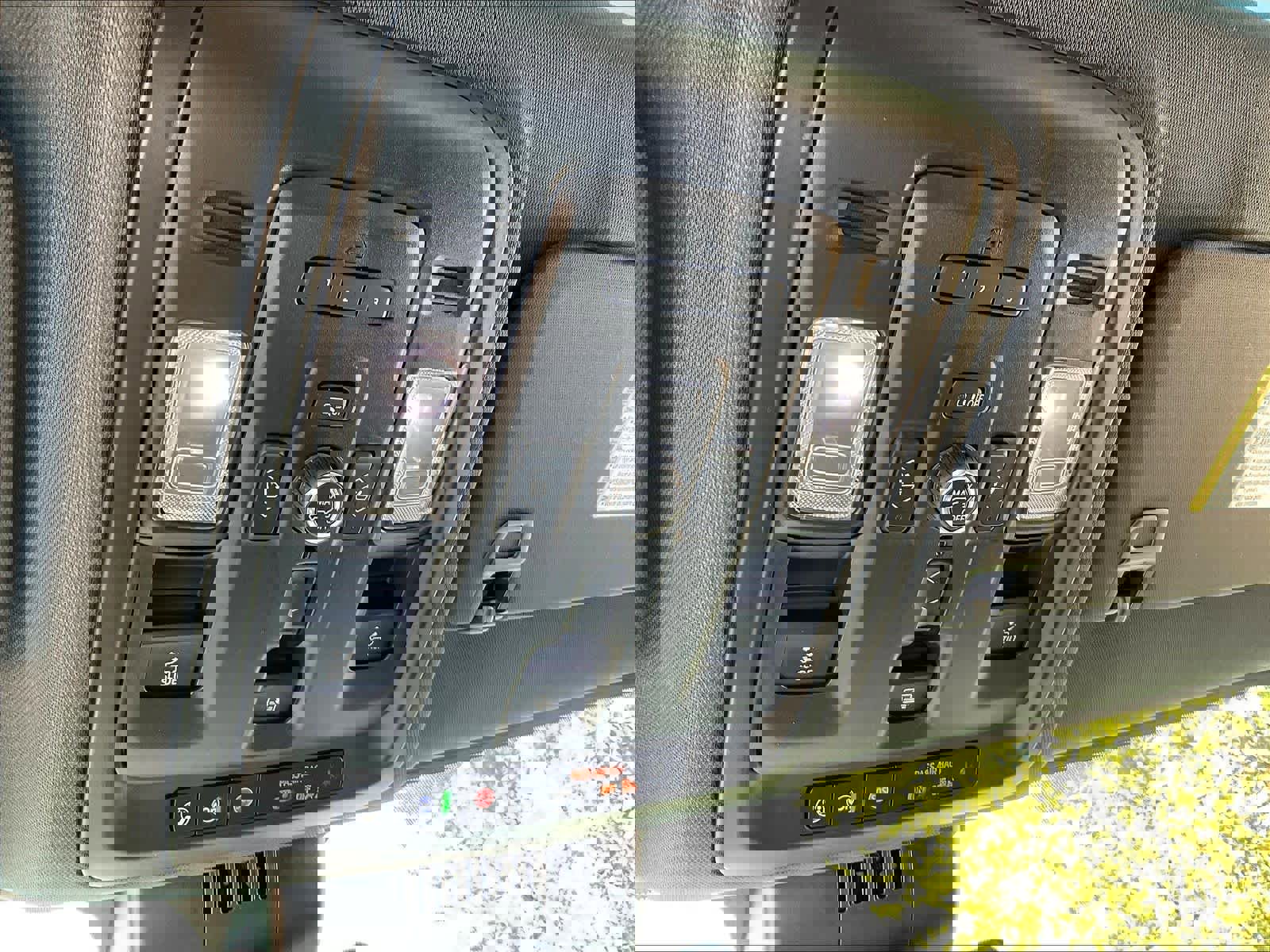 Used 2024 Chevrolet Suburban Z71 w/ Luxury Package image 39