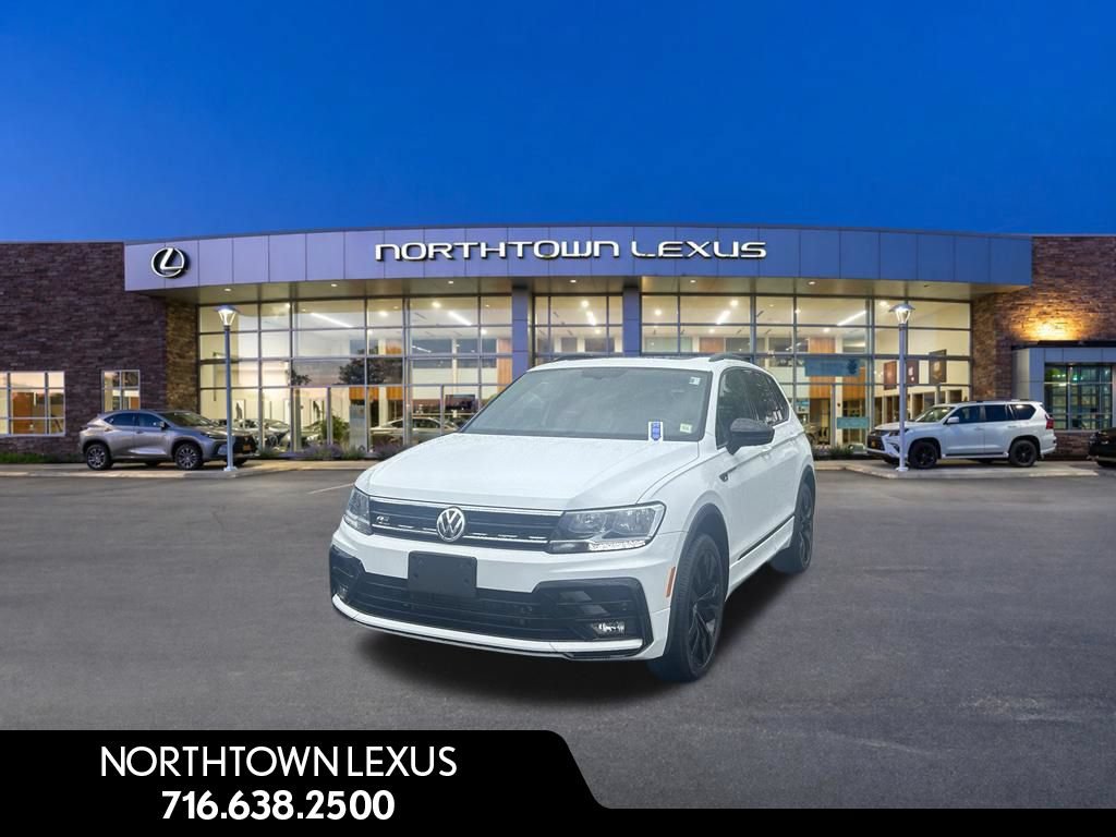 Used 2021 Volkswagen Tiguan SE R-Line AWD/4WD image 1