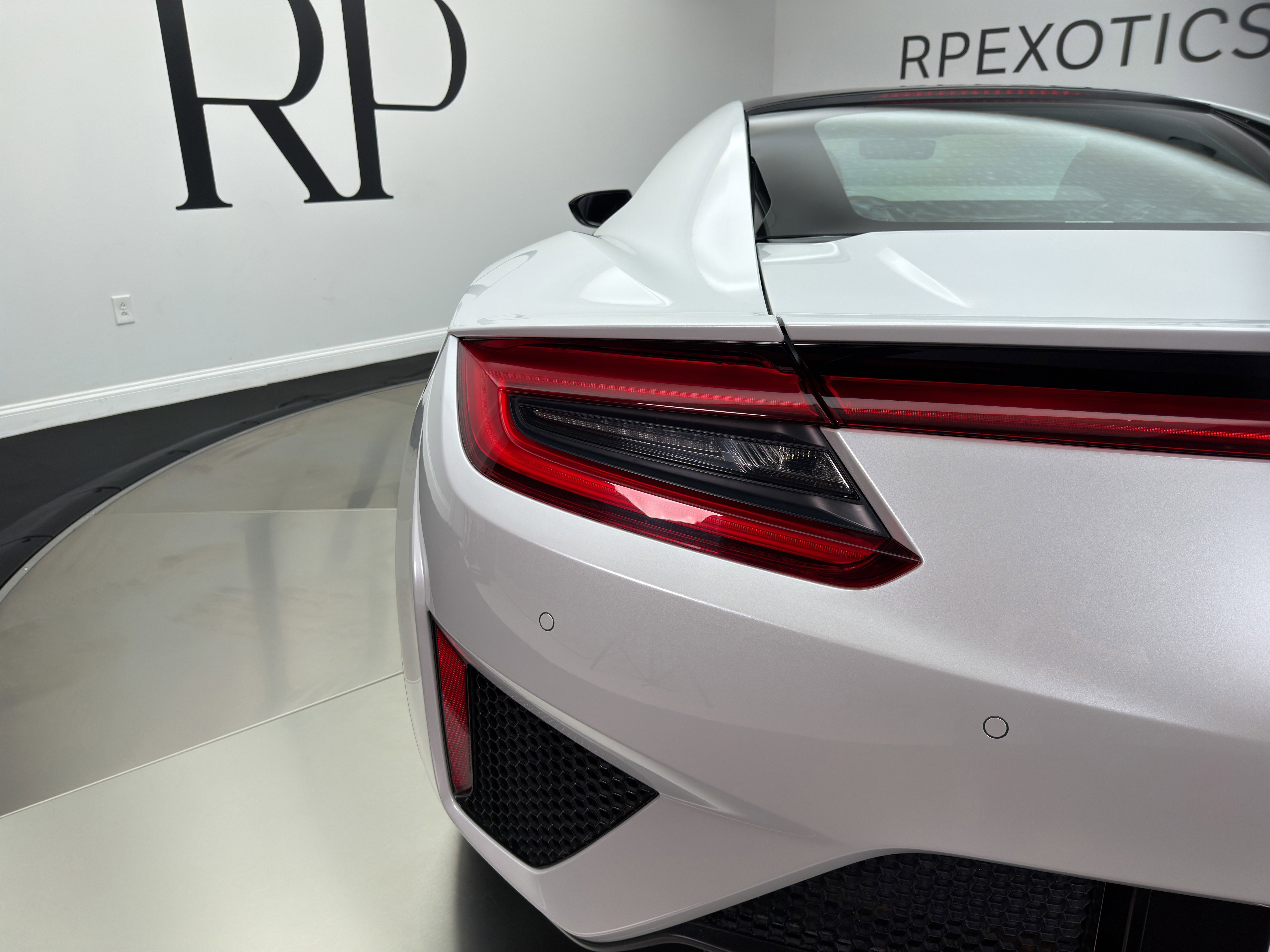 Used 2021 Acura NSX AWD/4WD image 15