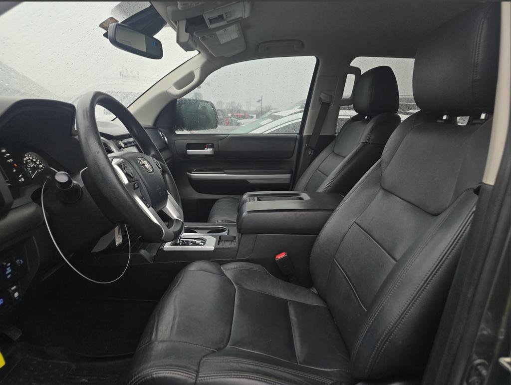 Used 2018 Toyota Tundra SR5 w/ SR5 Upgrade Package image 5